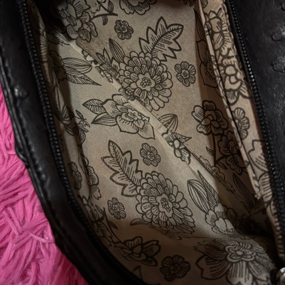 Timeless Envelope Clutch - Picture 4 of 9